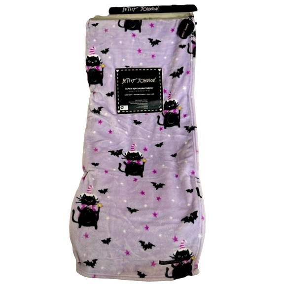 🆕OVERSIZED💋BETSEY JOHNSON💋ULTRA SOFT PLUSH THROW BLANKET BATS CATS - Picture 3 of 5